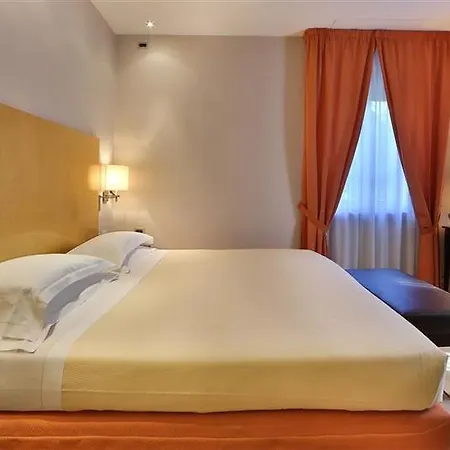 玫瑰温泉酒店&康体spa 4*