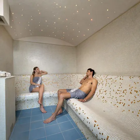 玫瑰温泉酒店&康体spa 4*